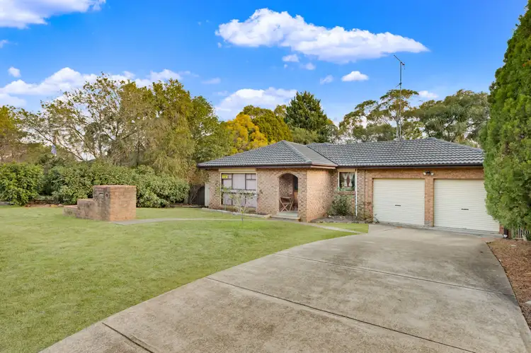 69 Elouera Crescent, Woodbine NSW 2560