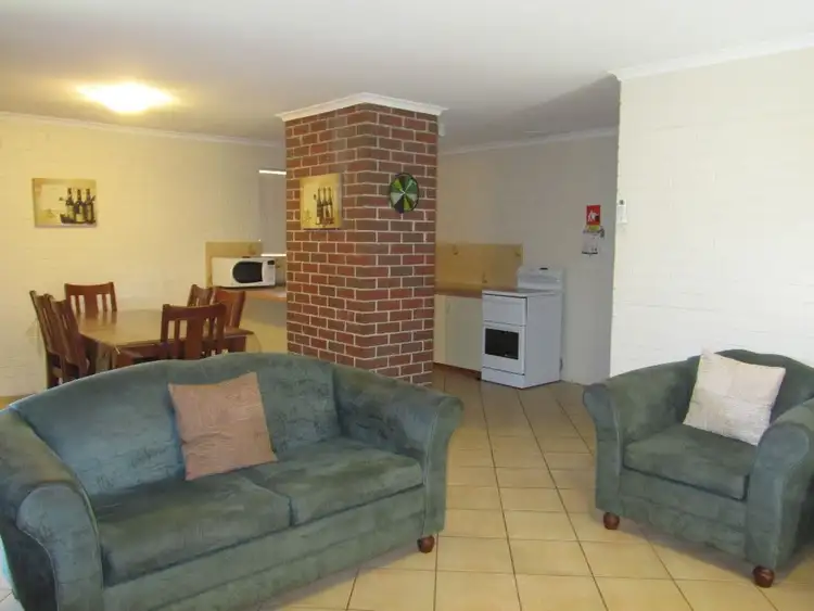Sixth view of Homely block of units listing, 2/39 Utakarra Road, Utakarra WA 6530