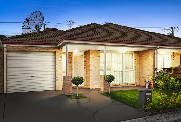 19 Elmtree Terrace, Chadstone VIC 3148