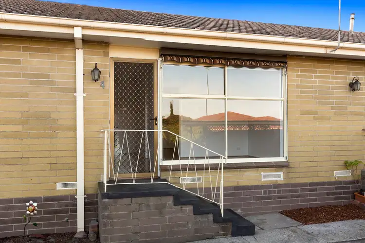 4/2 Woods Avenue, Mordialloc VIC 3195