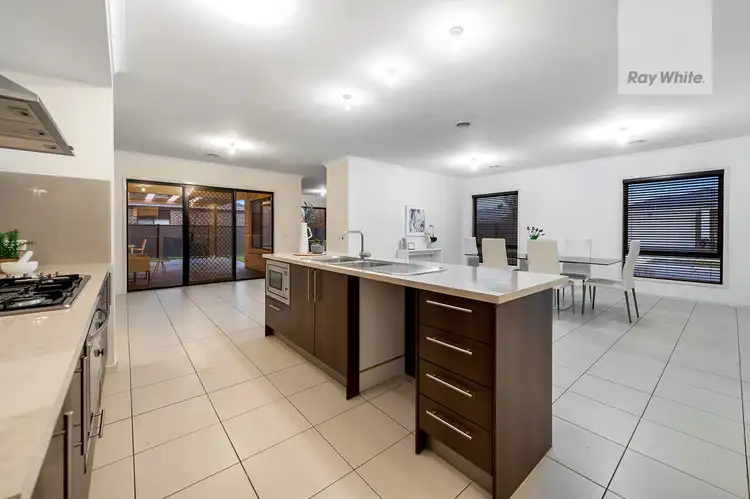 Fifth view of Homely house listing, 304 Waterview Boulevard, Craigieburn VIC 3064