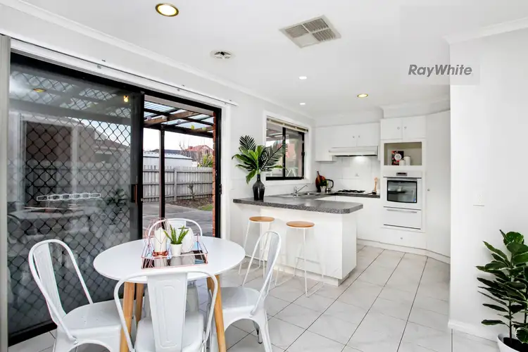 Sixth view of Homely house listing, 4 Zennor Court, Craigieburn VIC 3064