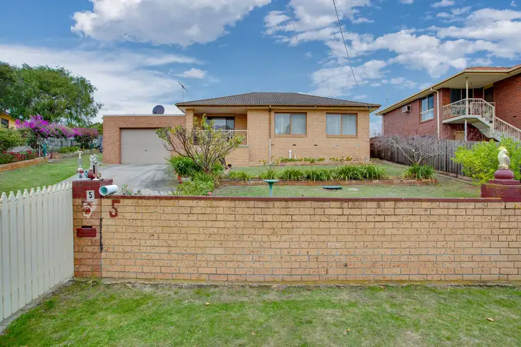 5 Yoorala Road, Rye VIC 3941