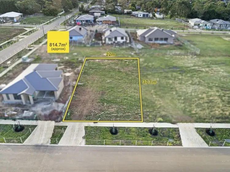 54 Greenfields Boulevard, Romsey VIC 3434