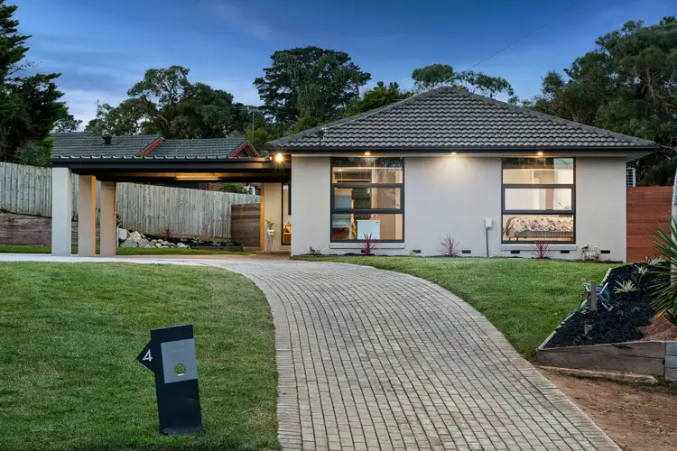 4 Naomi Court, Frankston VIC 3199