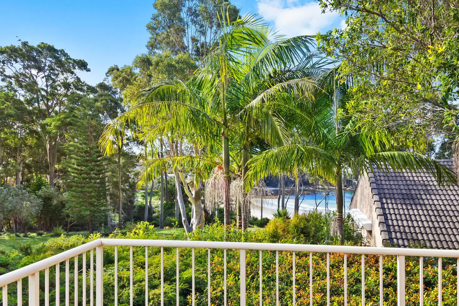 Main view of Homely townhouse listing, 9/6 Edgewood Place, Denhams Beach NSW 2536