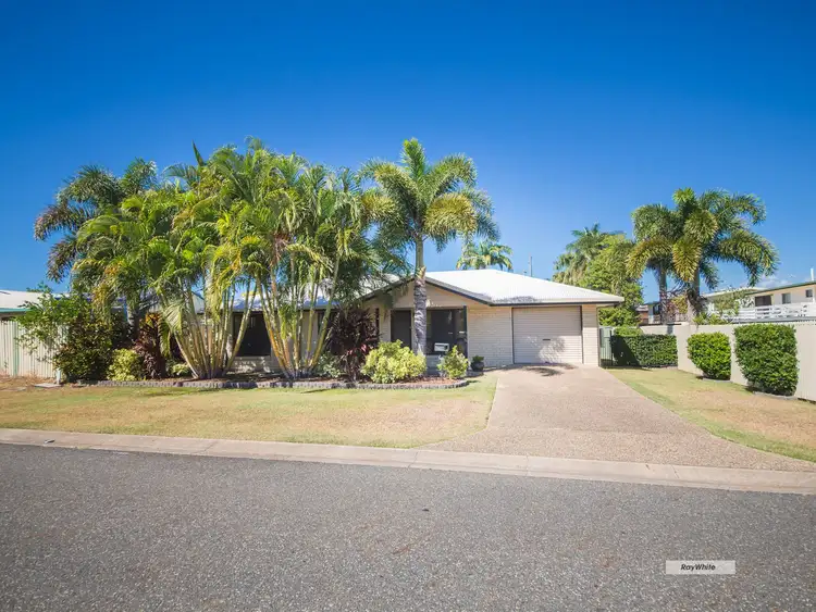 4 Mungarra Drive, Kawana QLD 4701