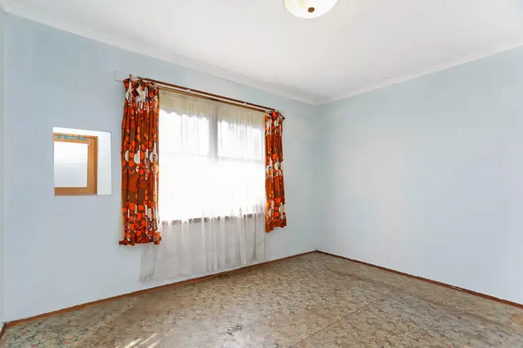 Fifth view of Homely house listing, 20 Pyalong Crescent, Dallas VIC 3047