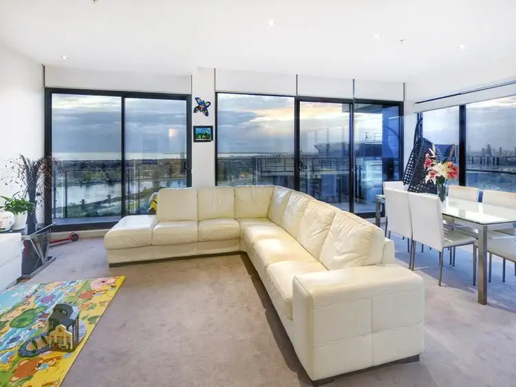 Fourth view of Homely apartment listing, 1601/572 St Kilda Road, Melbourne VIC 3004