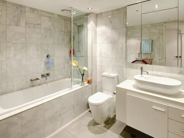 Fifth view of Homely apartment listing, 1601/572 St Kilda Road, Melbourne VIC 3004