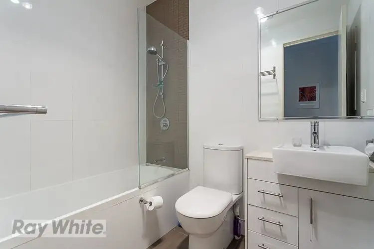 Sixth view of Homely unit listing, 4/64 Pembroke Road, Coorparoo QLD 4151