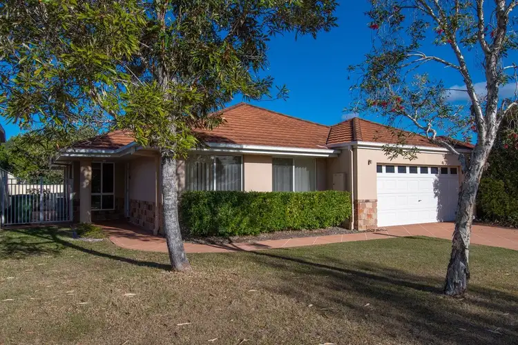28 Leighanne Crescent, Arundel QLD 4214