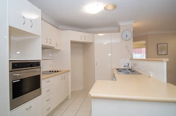 Sixth view of Homely house listing, 28 Leighanne Crescent, Arundel QLD 4214
