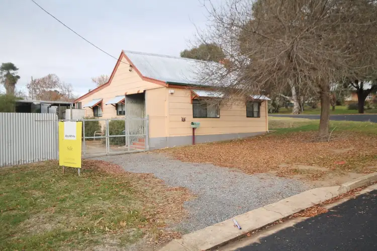 28 Iris Street, Harden NSW 2587
