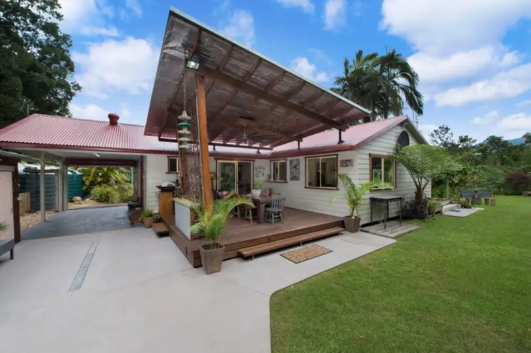 81 Braeside Drive, Uki NSW 2484
