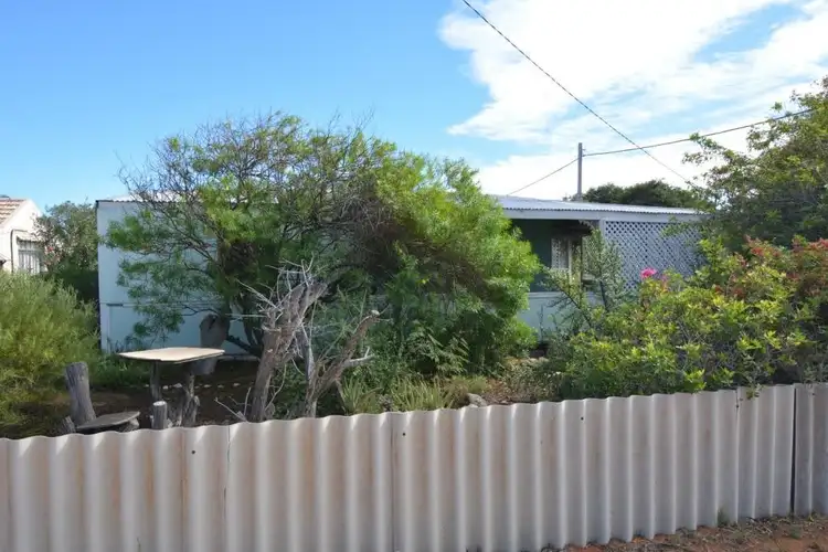 26 Crowther Street, Carnarvon WA 6701