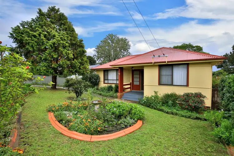 19 Young Avenue, Nowra NSW 2541