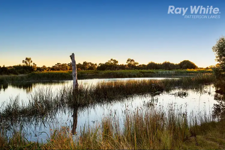 Fourth view of Homely house listing, 5 Starling Court, Waterways VIC 3195