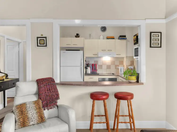 Third view of Homely apartment listing, 5/263 Gregory Terrace, Spring Hill QLD 4000