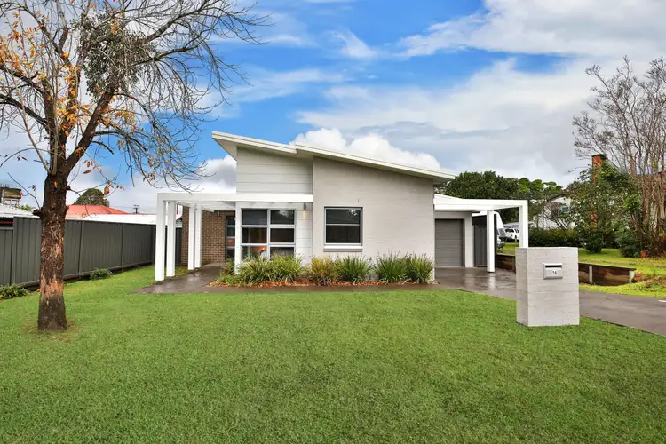 14 Centre Street, Nowra NSW 2541