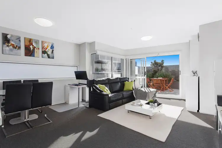 106/95 Warrigal Road, Hughesdale VIC 3166