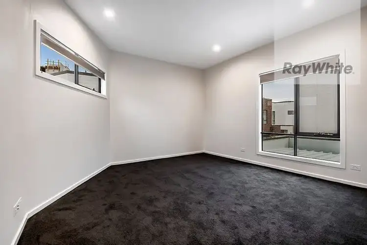 Fifth view of Homely house listing, 4/40 Gorge Road, South Morang VIC 3752