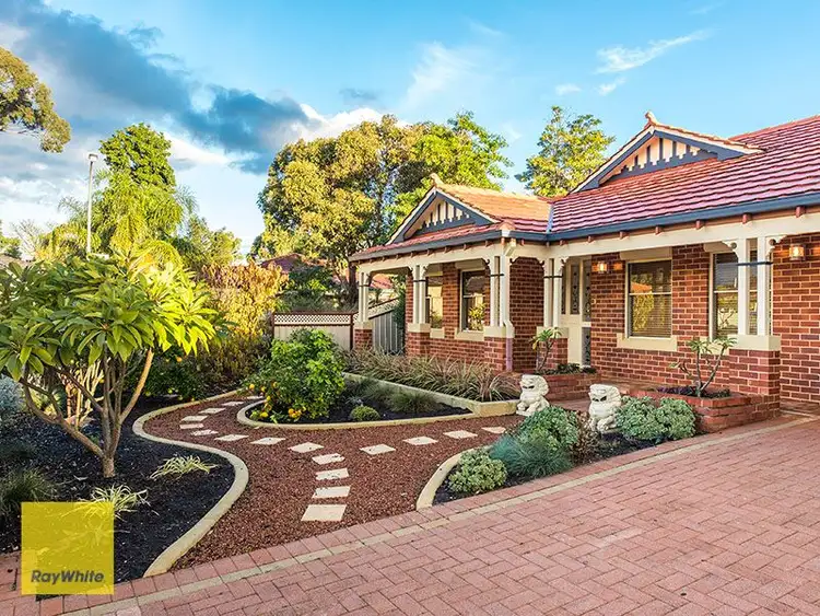 Second view of Homely house listing, 14 Sapphire Way, Maida Vale WA 6057
