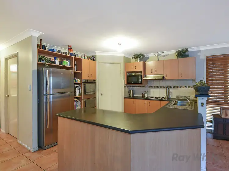 Fifth view of Homely house listing, 2 Saint Clair Court, Murrumba Downs QLD 4503