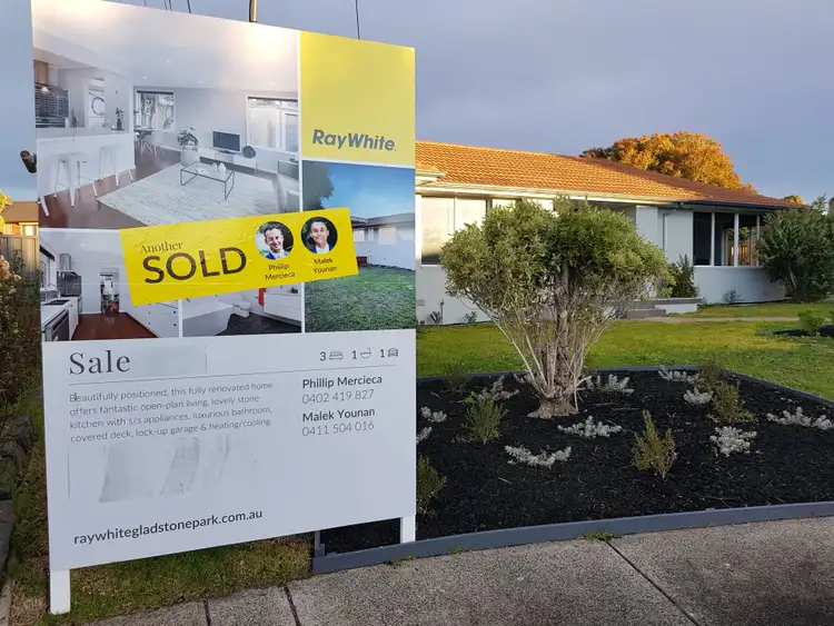 Second view of Homely house listing, 14 Mayfair Close, Gladstone Park VIC 3043