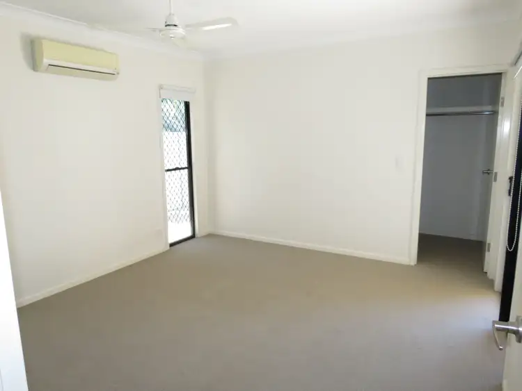 Seventh view of Homely house listing, 2 Siobhan Court, Emerald QLD 4720