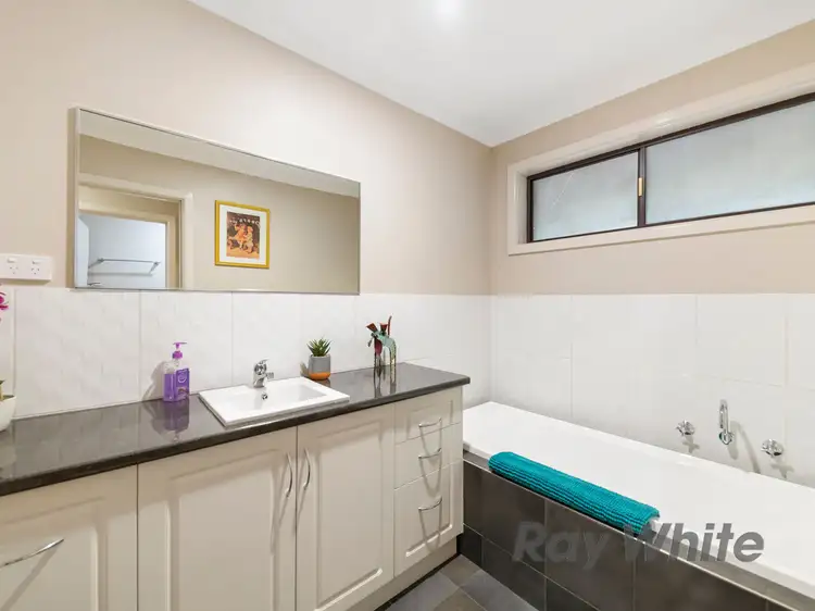 Fifth view of Homely house listing, 7 Helms Court, Benalla VIC 3672