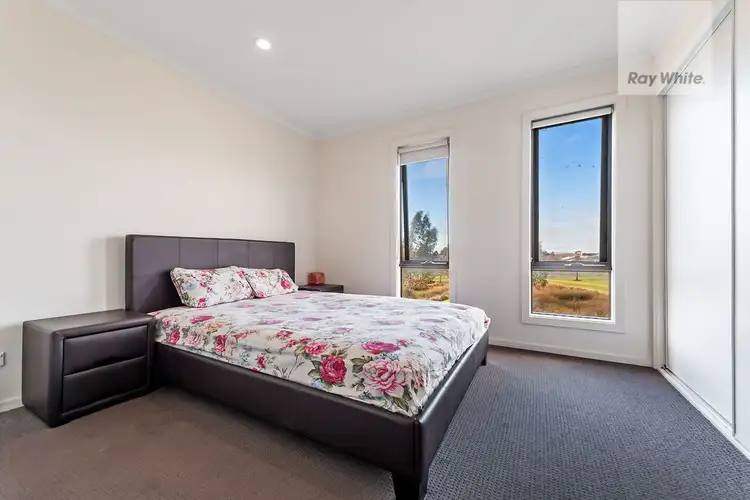 Fifth view of Homely house listing, 34 Alexander Circuit, Craigieburn VIC 3064