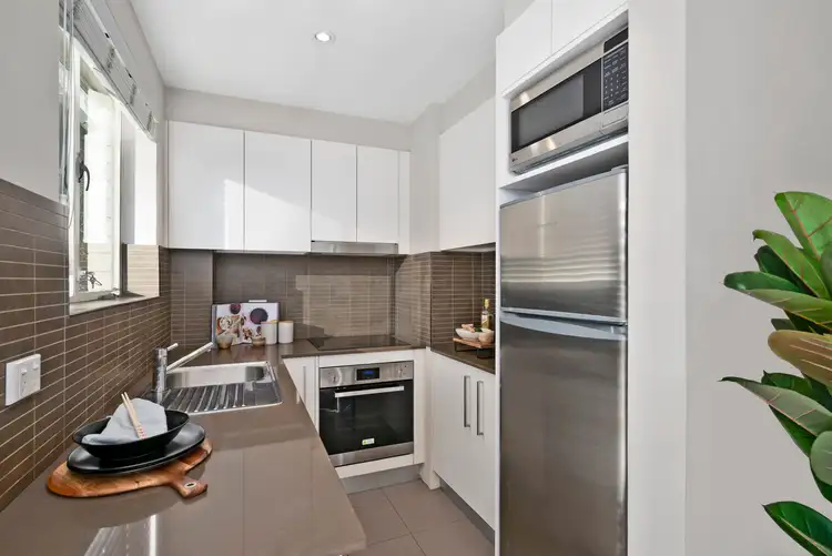 Third view of Homely apartment listing, 8/3-5 Riley Street, North Sydney NSW 2060