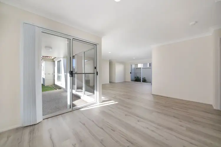 Sixth view of Homely villa listing, 16/31 Langport Parade, Mudgeeraba QLD 4213