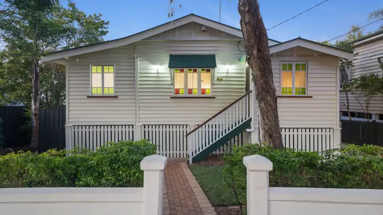 17 Burke Street, Coorparoo QLD 4151