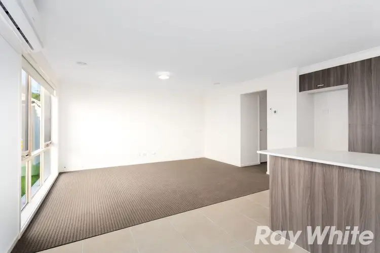 Fifth view of Homely unit listing, 28 Parkhead Circuit, Warragul VIC 3820