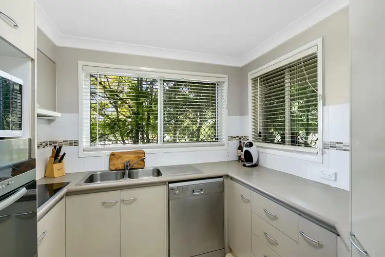 Sixth view of Homely unit listing, 4/16 Whitby Street, Southport QLD 4215