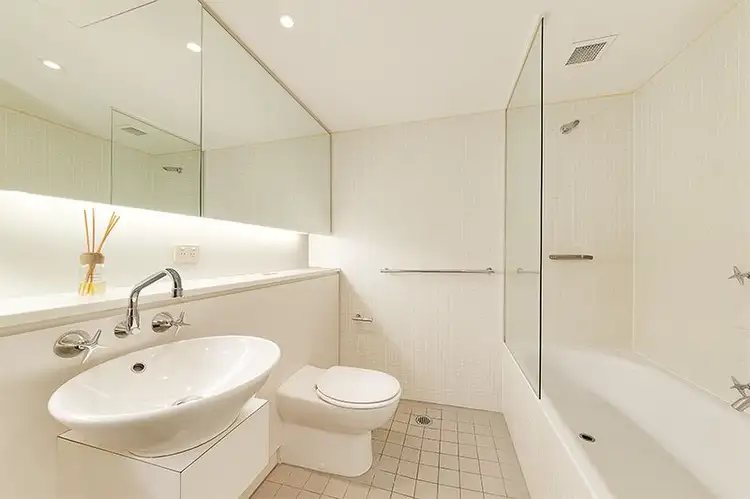 Sixth view of Homely apartment listing, 403/23 Shelley Street, Sydney NSW 2000