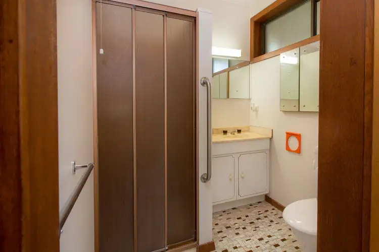 Fifth view of Homely house listing, 9 Priestley Crescent, Seymour VIC 3660