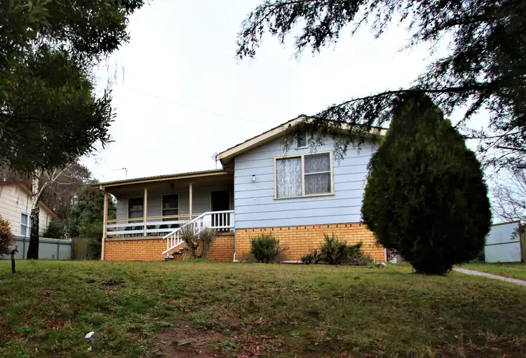 5 Mate Street, Tumbarumba NSW 2653