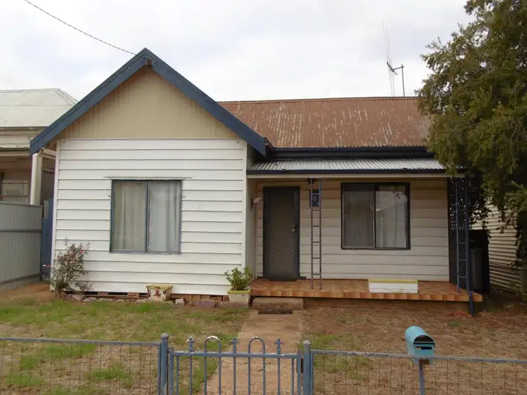 109 Currajong Street, Parkes NSW 2870