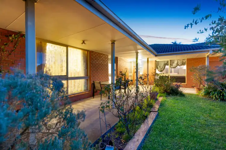 2 Gretel Court, Frankston VIC 3199
