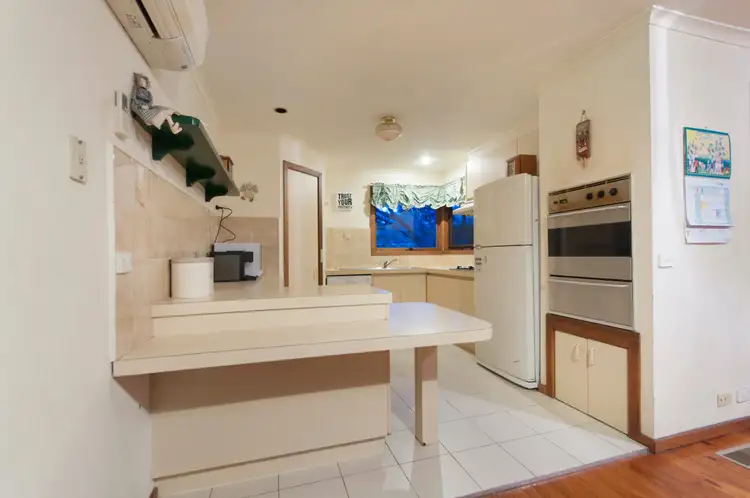 Third view of Homely house listing, 2 Gretel Court, Frankston VIC 3199