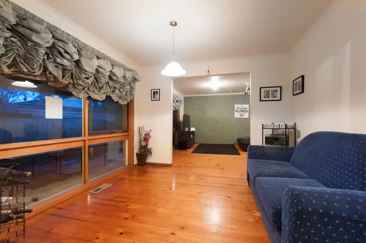 Fifth view of Homely house listing, 2 Gretel Court, Frankston VIC 3199
