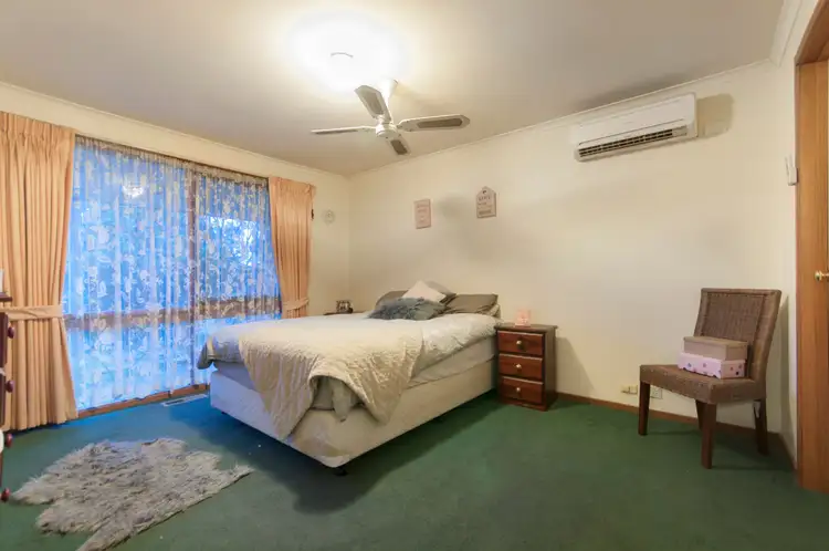 Sixth view of Homely house listing, 2 Gretel Court, Frankston VIC 3199
