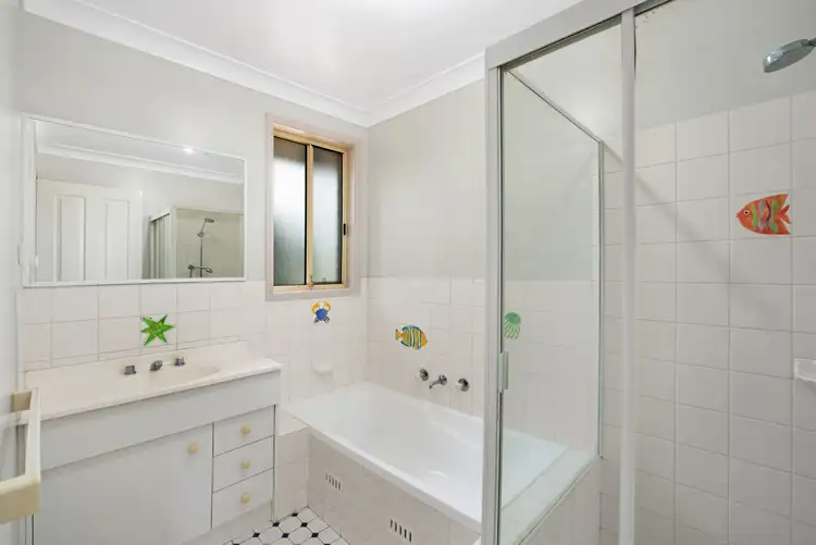 Sixth view of Homely house listing, 5/6 Justine Parade, Rutherford NSW 2320