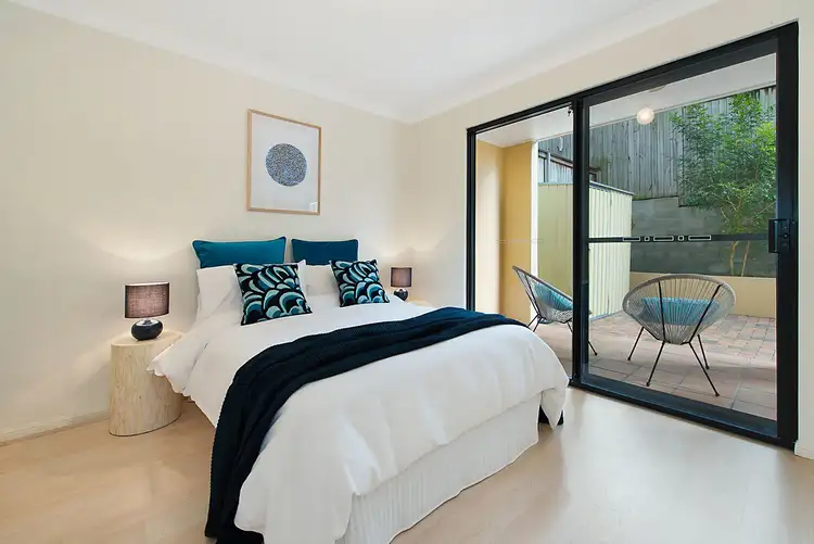 Fifth view of Homely unit listing, 8/2200 Logan Road, Upper Mount Gravatt QLD 4122
