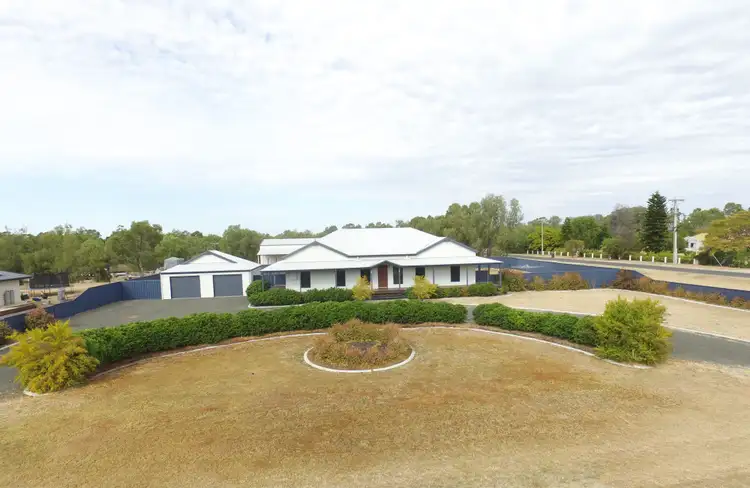 2 Birch Drive, Emerald QLD 4720