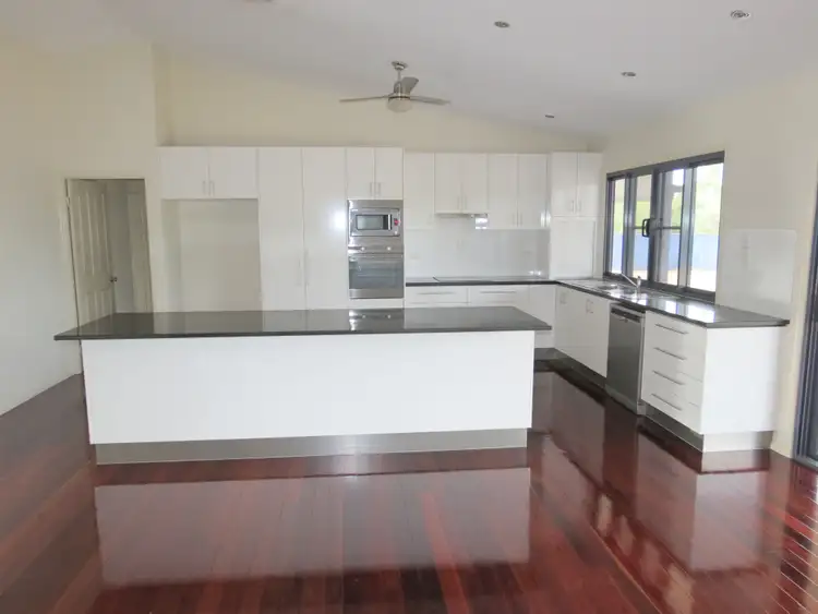 Sixth view of Homely house listing, 2 Birch Drive, Emerald QLD 4720
