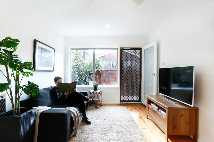 Main view of Homely unit listing, 1/695 Pascoe Vale Road, Glenroy VIC 3046